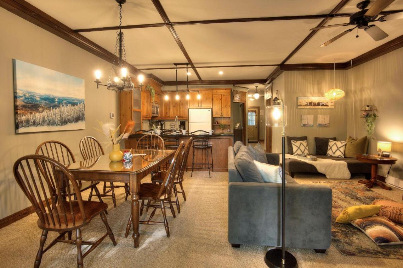 Les Manoirs Wpool & Hot Tub Near Village 110-7 Mont-Tremblant Esterno foto