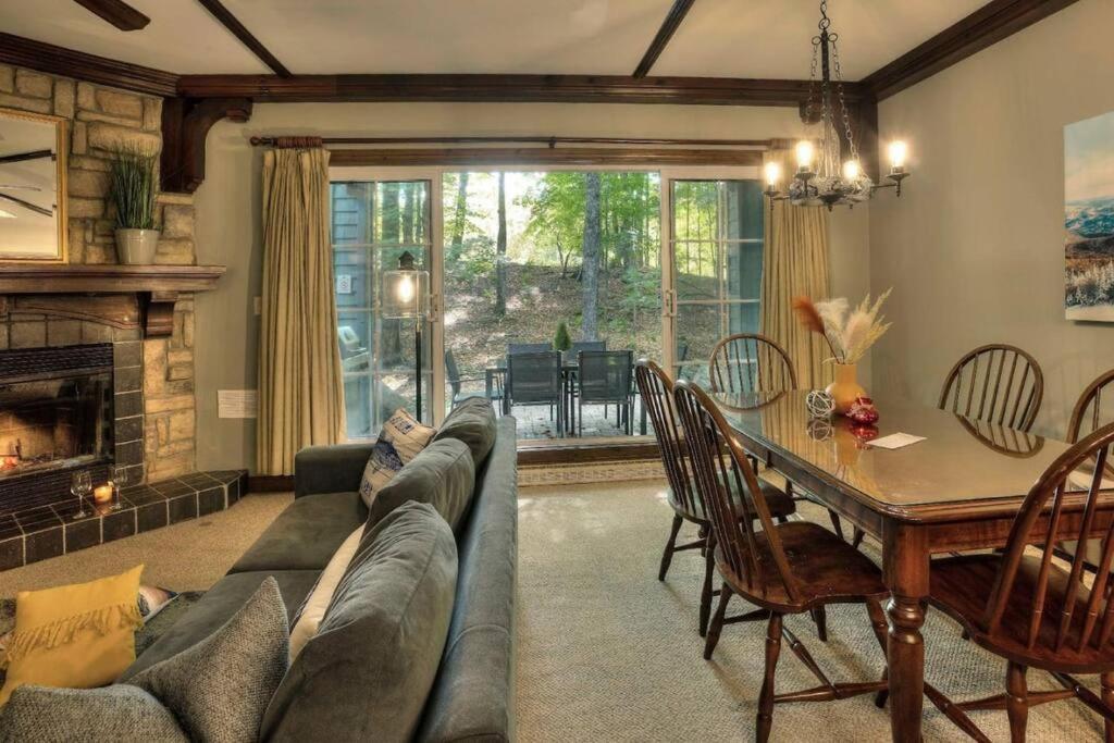 Les Manoirs Wpool & Hot Tub Near Village 110-7 Mont-Tremblant Esterno foto